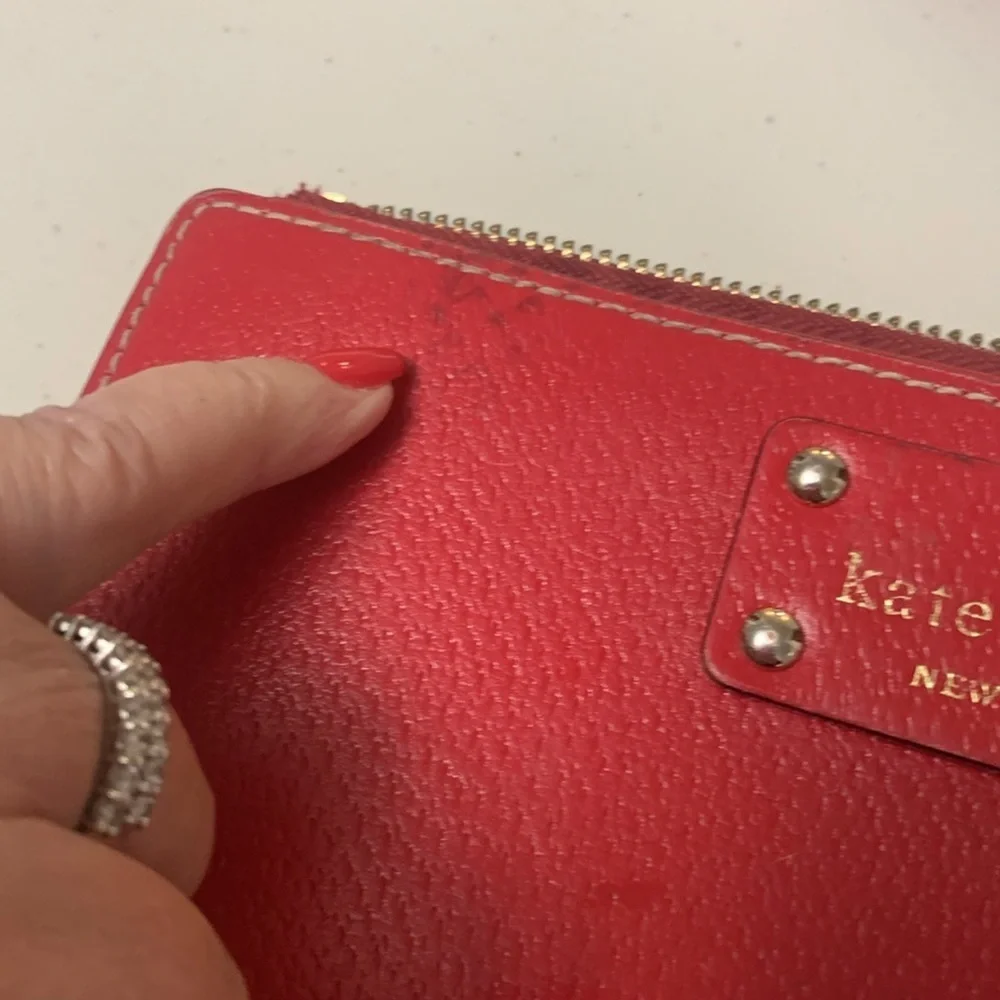 ♠️ Kate Spade Red Leather Wristlet / Wallet Lots of compartmentss fits iPhone ♠